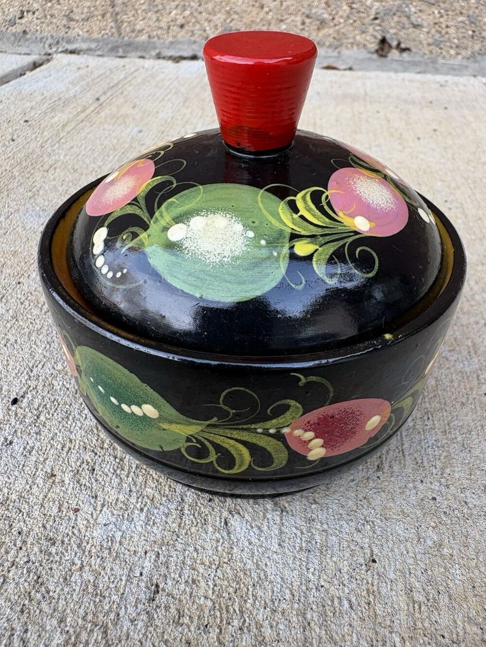 Vintage USSR Russian Khokhloma Handpainted Laquer Wooden Trinket Box 3.5" x 3.5"